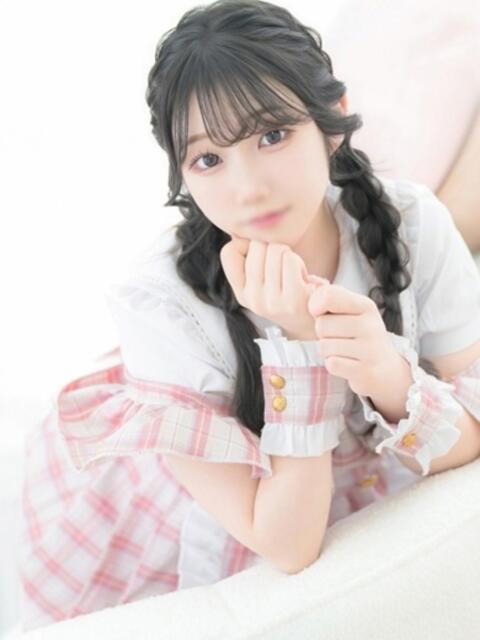 ふわり E+アイドルスクール　大阪・日本橋店（デリヘル）