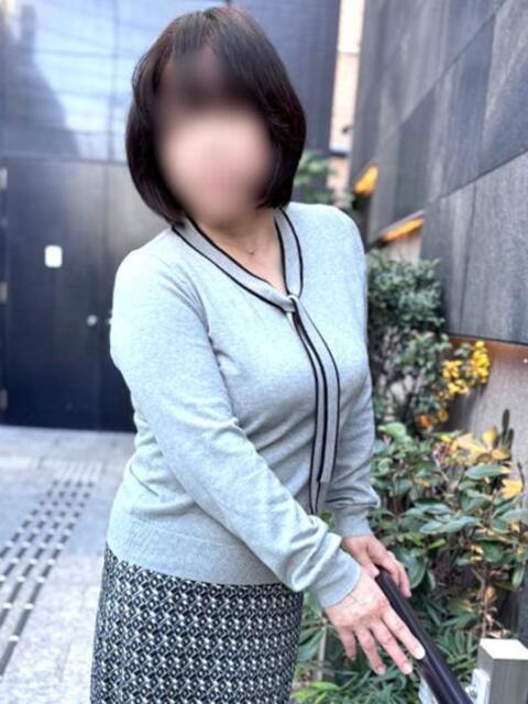 しずく 新宿・新大久保おかあさん(熟女デリヘル)