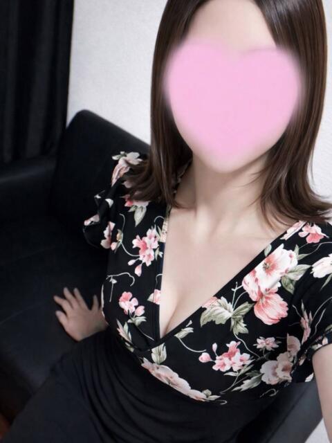 加賀美れんか オトナチュラル（【非風俗】メンズエステ）