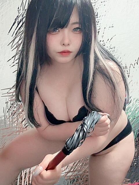 ゆに★(低身長女王様) ぽっちゃり女神 あぷろでぃーて（デリヘル）