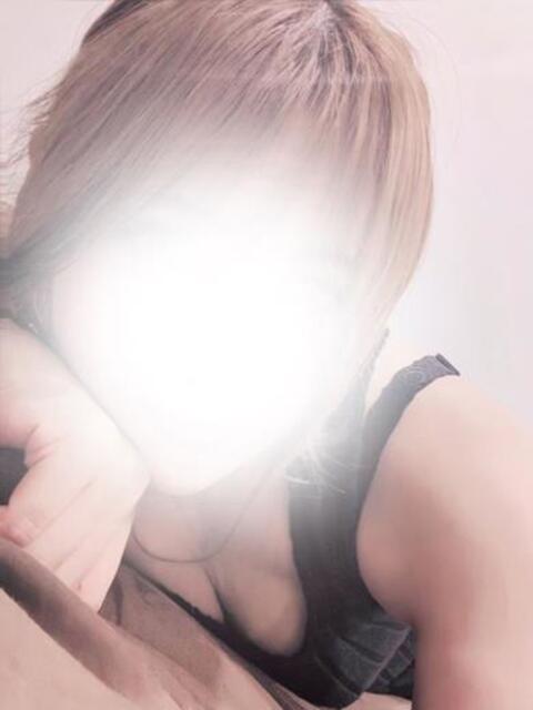 静香【シズカ】 福井人妻営業所（人妻系デリヘル）