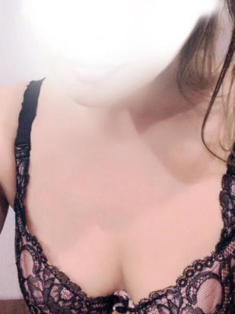 静香【シズカ】 福井人妻営業所（人妻系デリヘル）