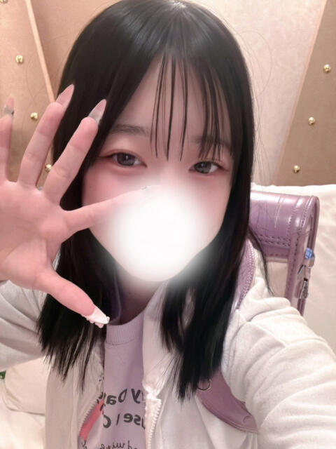 ひとみ 山梨　風俗　デリヘル　 『ラブ＆ピース学園』（デリヘル）