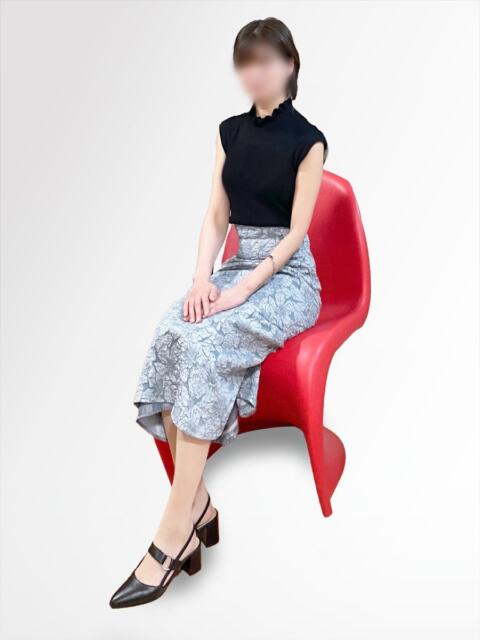 黒川（くろかわ） ミセス グランデ（若妻・人妻デリヘル）