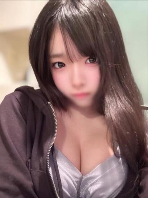 七瀬くるみ ウルトラホワイト（デリヘル）