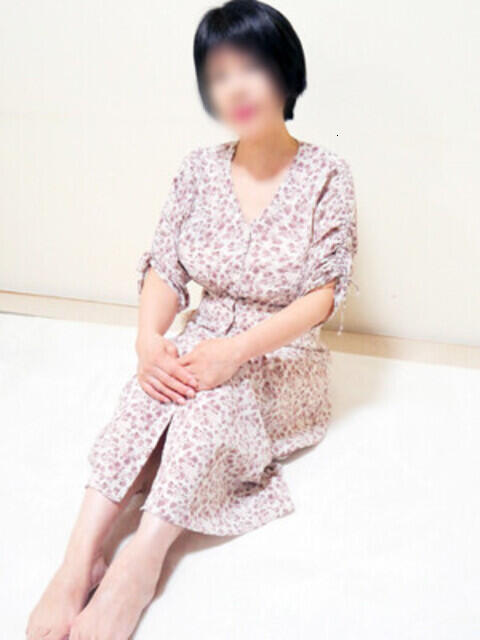 きぬえ 熟女デリヘル秘宝館Z（人妻・熟女デリヘル）