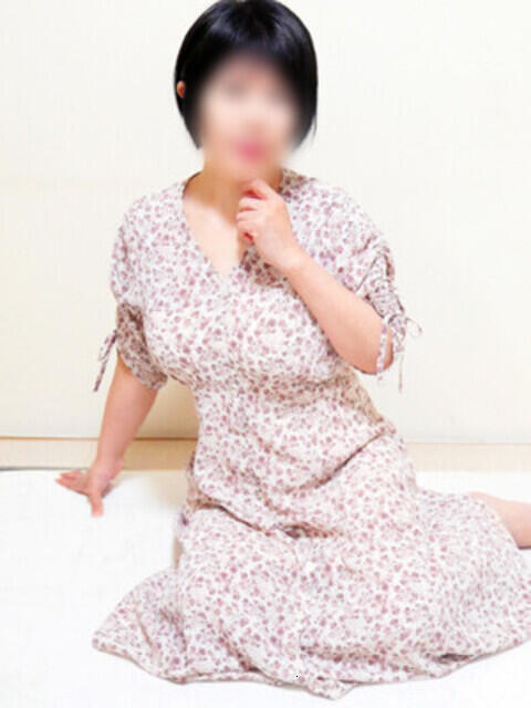 きぬえ 熟女デリヘル秘宝館Z（人妻・熟女デリヘル）