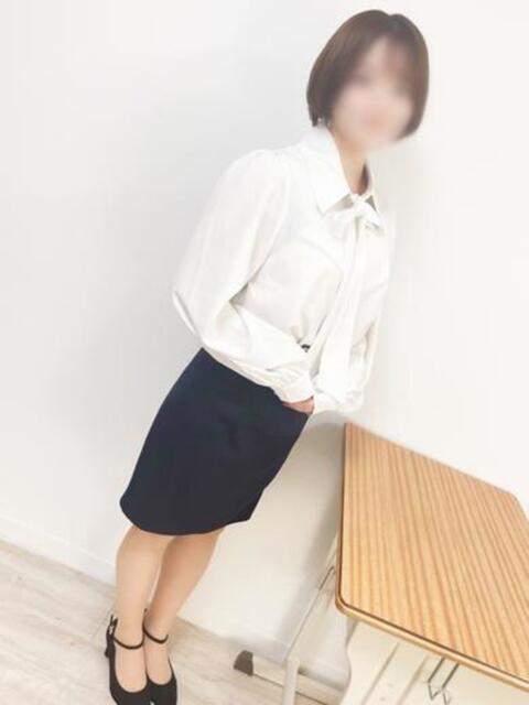 中島さく先生 五反田オナクラ ちくキュンっ!学園(オナクラ(乳首責め×手コキ))