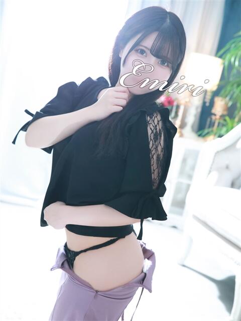 えみり 西船人妻花壇（人妻デリヘル）