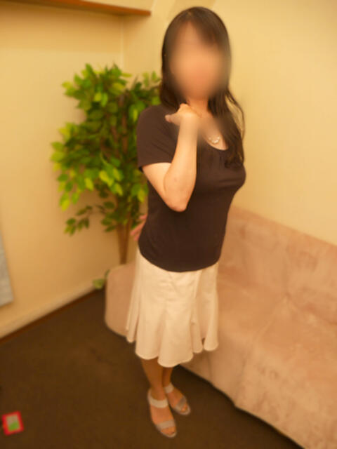 ともみ かわいい熟女＆おいしい人妻 町田店（人妻系デリヘル）