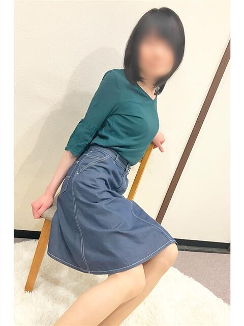 ゆの 性腺熟女100％本店（デリヘル市場）（デリヘル）