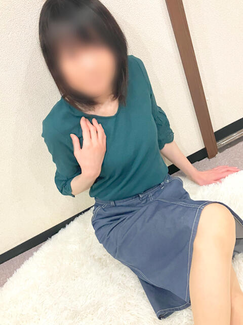 ゆの 性腺熟女100%鶯谷(デリヘル市場)(デリヘル)