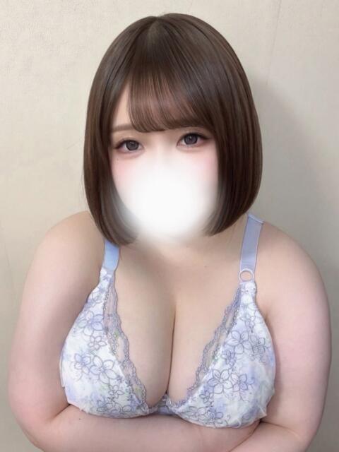 まな ぽっちゃり巨乳素人専門店ぷにめろ渋谷店（ぽっちゃり系デリヘル）