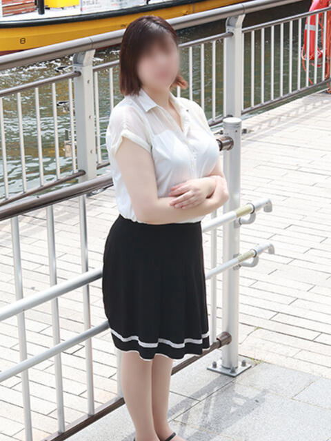 まゆみ 奥鉄オクテツ大阪（駅待ち合わせ型人妻デリヘル）