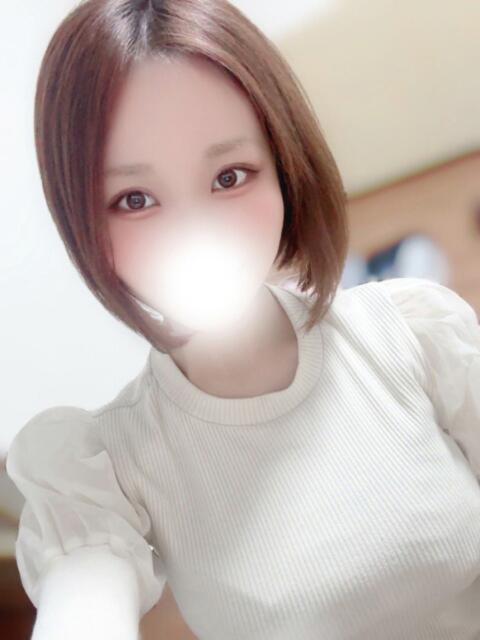 ここあ 白い巨乳(ホテヘル)