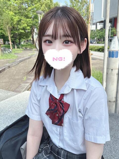 みいな 学校帰りの妹に手コキしてもらった件 梅田（派遣型オナクラ（手コキ））
