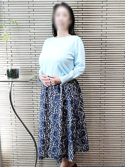 いすず 熟女家 十三店（待ち合わせ型デリヘル）