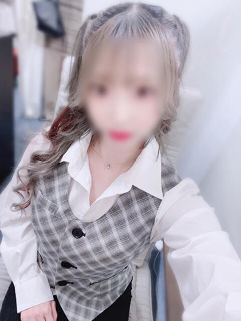 花咲あみる 淫乱OL派遣商社 斉藤商事（デリヘル）