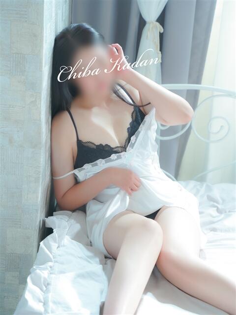 れみ 千葉人妻花壇（人妻デリヘル）