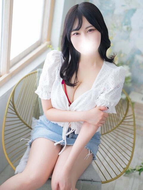 もも 白い巨乳(ホテヘル)