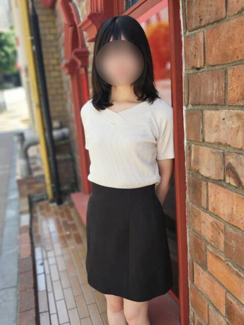 ひなこ かりんと赤坂（派遣型オナクラ）