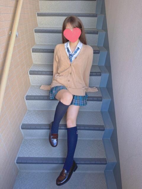 るな 青チェと赤チェ（派遣型オナクラ（手コキ））