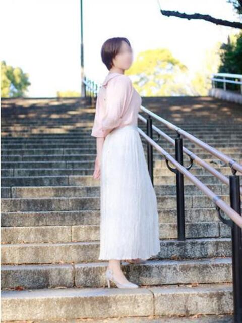 遠山 あい こあくまな熟女たち 鶯谷・日暮里店(KOAKUMAグループ)（人妻・熟女デリヘル）