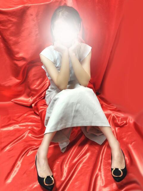 平手 変態美熟女お貸しします。（待ち合わせ型熟女デリヘル）
