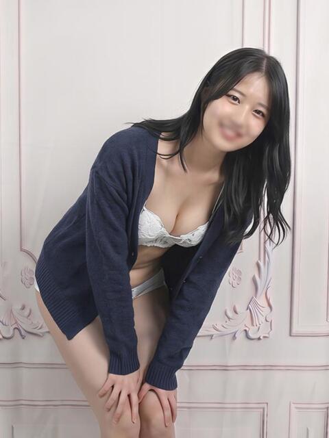 ひめり 渋谷初!素人女子大生専門店 渋谷現役女子大生図鑑(デリヘル)
