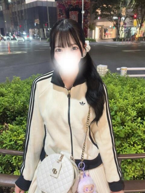こゆい 新宿ハンドメイド（手コキ・オナクラ）