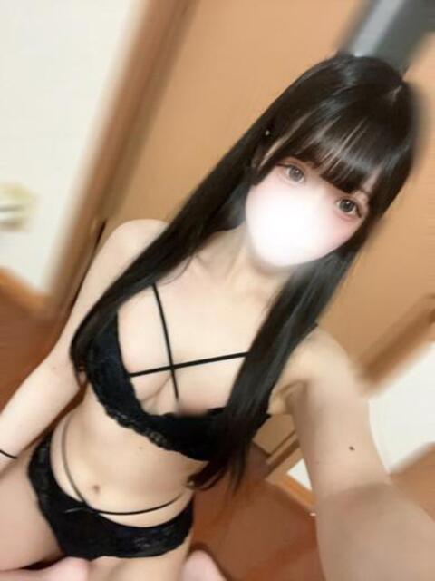 ドスケベ美女きいちゃん ロイヤル　アテンダー（デリヘル）