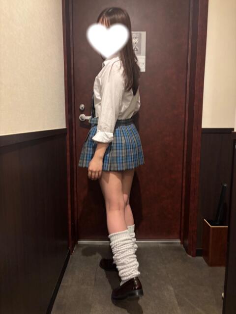 新入生 なな 青チェと赤チェ(派遣型オナクラ(手コキ))