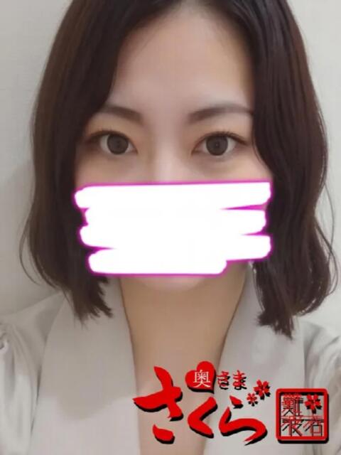 なつき 奥様さくら難波店（人妻系ホテヘル）