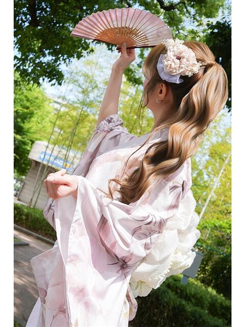 えみり モアグループ厚木人妻城（人妻路上待ち合わせデリヘル）