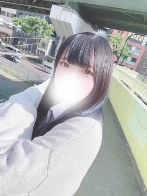 ゆいな 学校帰りの妹に手コキしてもらった件 谷九(受付型オナクラ(手コキ))