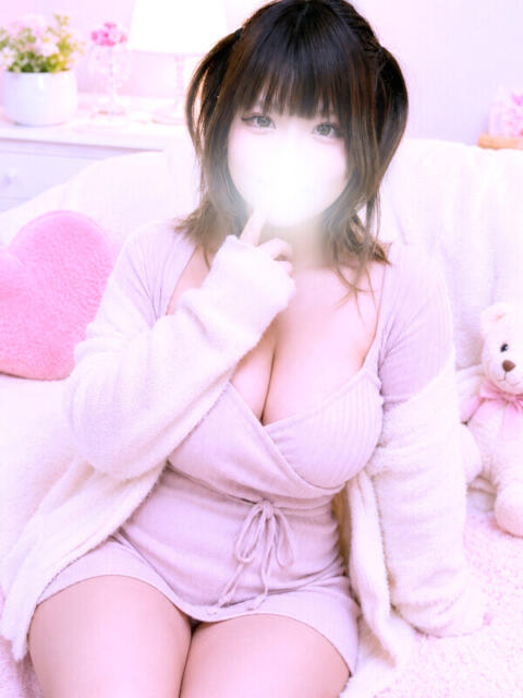 りえ ぷよラブパラダイス(巨乳・痴女専門デリヘル)