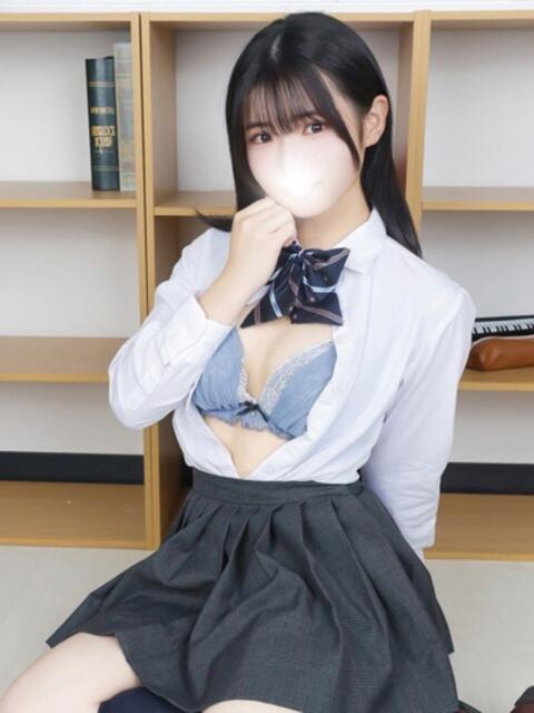 めい 舐めたくてグループ～君とサプライズ学園～越谷校（デリヘル）