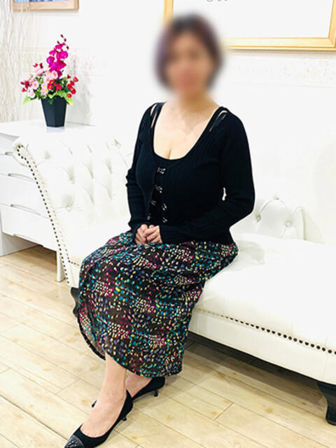 かや 奥様の実話 谷九店（人妻ホテヘル）