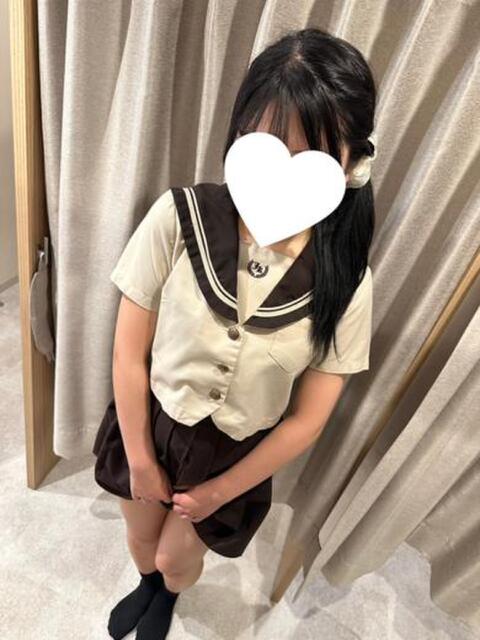 音嶋えみる【業界未経験】 素人専門キラキラ学園（学園系デリヘル）