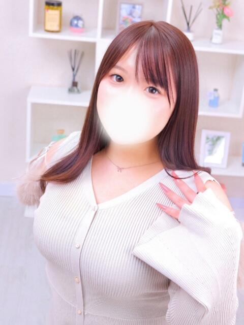 なこ×正統派美形×笑顔最高 ぽちゃぱい（ぽっちゃりデリヘル）