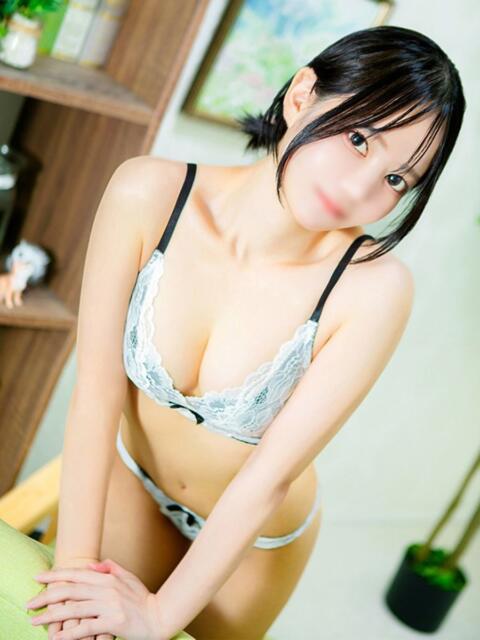 つむ S級美女専門　ロイヤルリング（デリヘル）