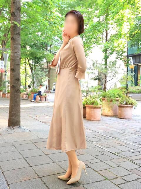 桃花 東京人妻フォーシーズンズ(人妻・熟女待ち合わせデリヘル)
