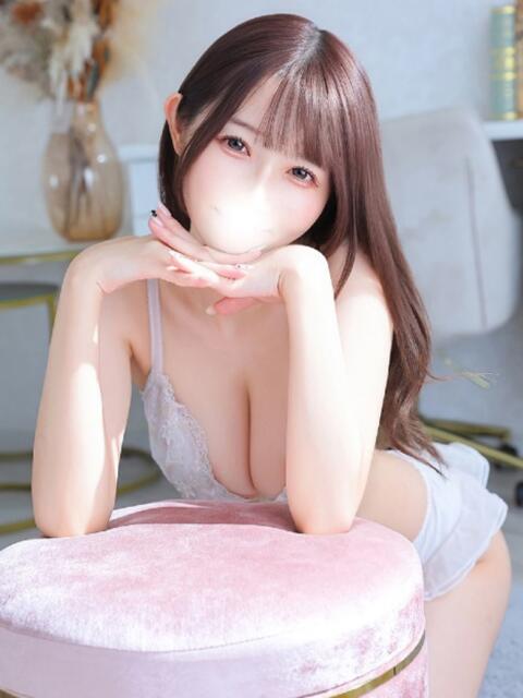 こはく★完未・神乳Gカップ★ Chloe錦糸町店 S級素人清楚系デリヘル（デリヘル）