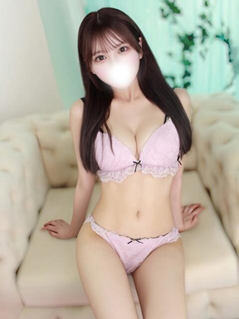 白石ひなの【最高峰S級大学生】 Club Rosa（ホテヘル＆デリヘル）