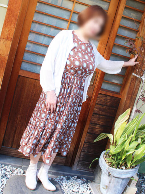 やすこ 完熟ばなな神戸・三宮店（待ち合わせ型熟女デリヘル）