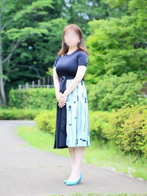 花咲結依 こあくまな熟女たち 本厚木店(KOAKUMAグループ)（人妻・熟女デリヘル）