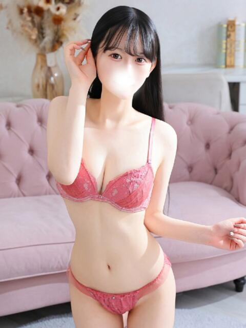 しずく★透明感溢れる艶髪美女★ Bell～S級美女お姉様・人妻デリヘル～（デリヘル）