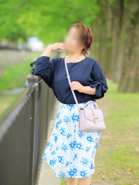 さとみ[山口] 奥様鉄道69 山口店(周南)（人妻系デリヘル）