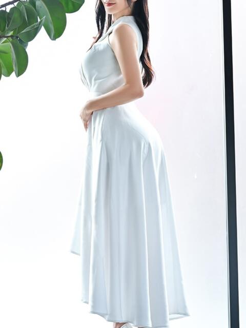 Shizuku Tsukino ELEGANT-エレガント-(高級ソープランド)