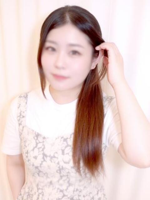 めぐみ　包容力抜群の癒し系✨ 人妻、密感女子専門店　五反田エース（人妻デリヘル）